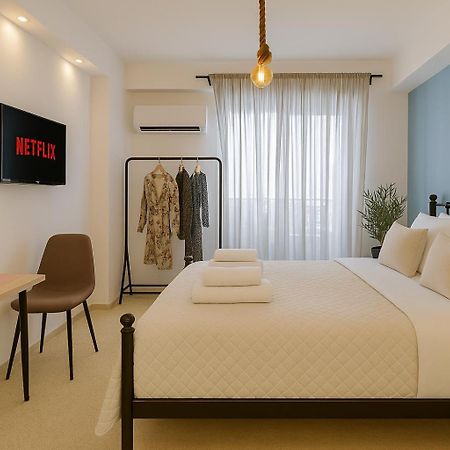 Stylish, Comfy Suite In The Heart Of Атина Екстериор снимка