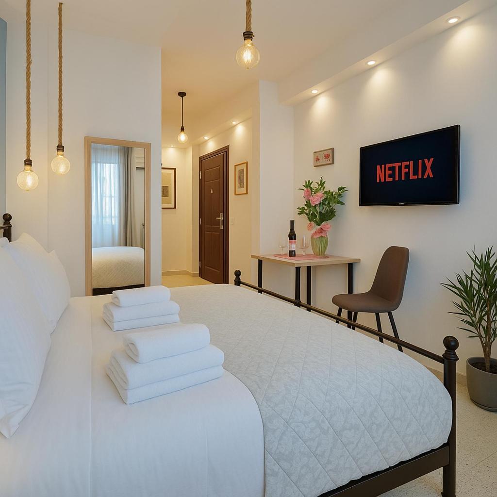 Stylish, Comfy Suite In The Heart Of Атина Екстериор снимка