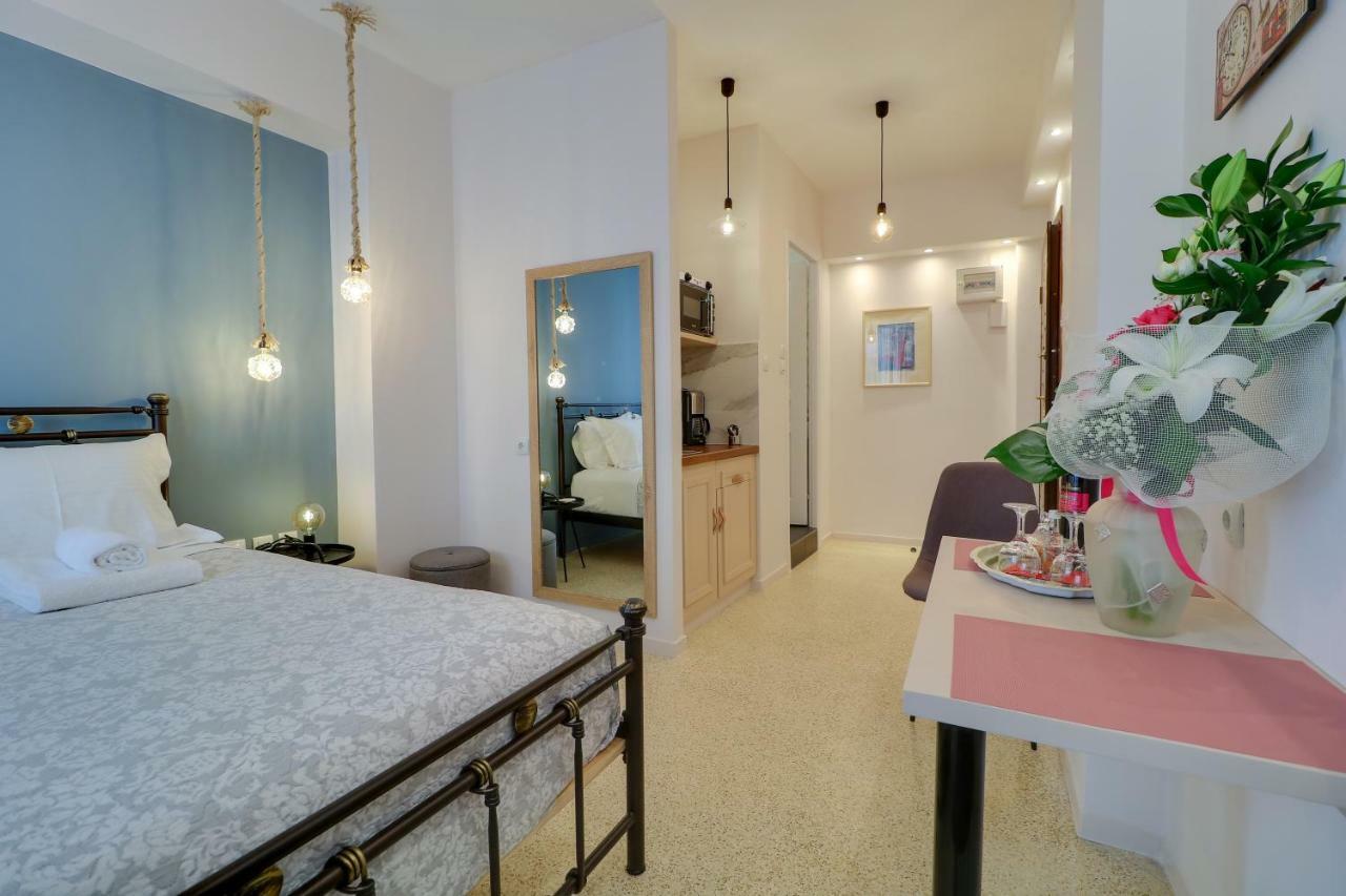 Stylish, Comfy Suite In The Heart Of Атина Екстериор снимка