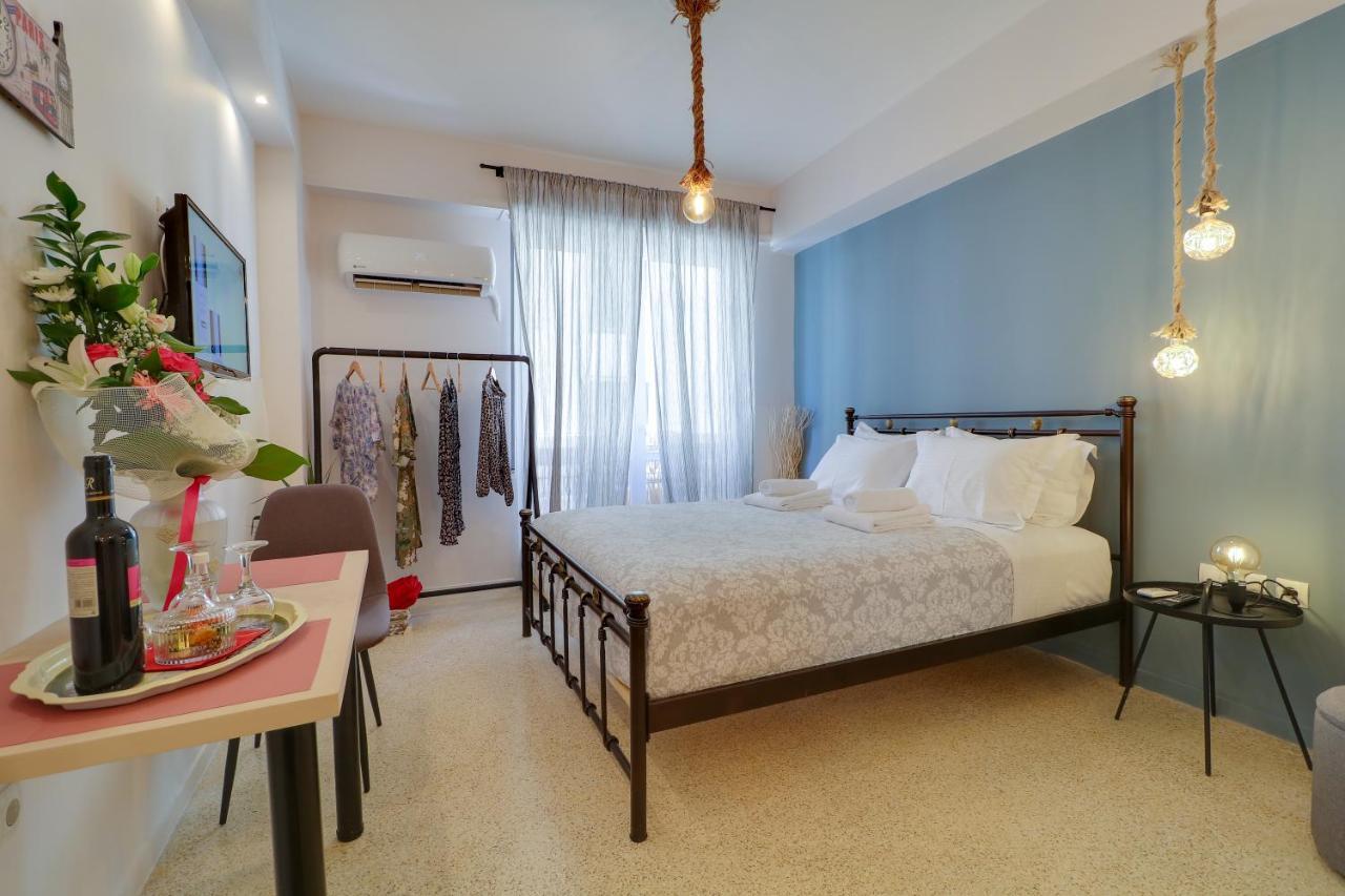 Stylish, Comfy Suite In The Heart Of Атина Екстериор снимка
